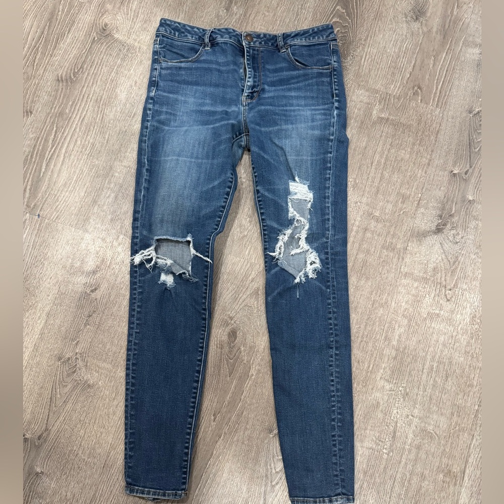 American eagle distressed super stretch Hi-rise Jeggings Size 14 Long